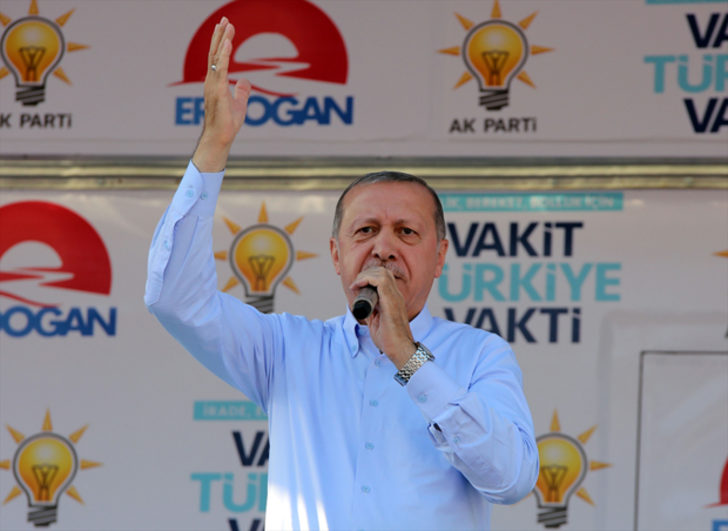  Unutma ben Başkomutanım 